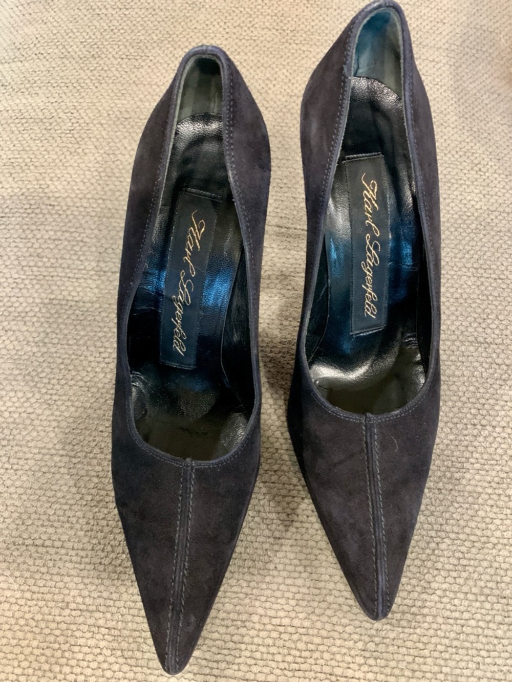 Karl Lagerfeld black suede pointed-toe pumps
